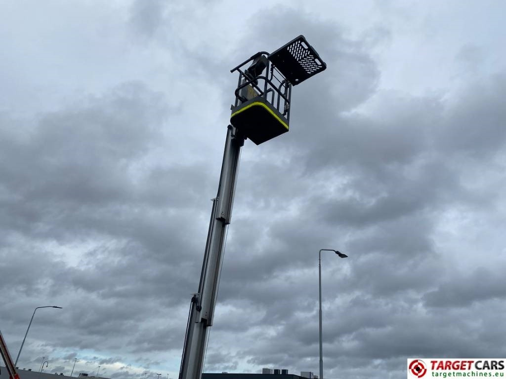 Oszlopos személyemelő JLG 20MVL Electric Vertical Mast Work Lift 794cm: 27 kép.