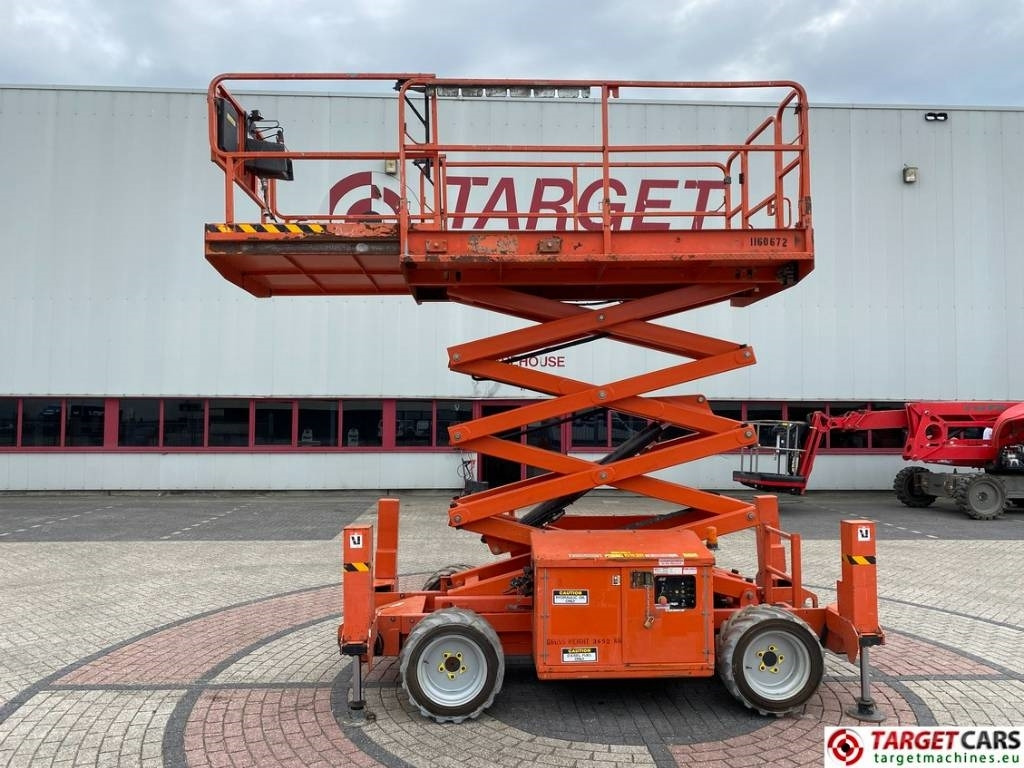 JLG 260MRT Diesel 4x4 Scissor Workj Lift 992cm - Ollós emelő: 5 kép. JLG 260MRT Diesel 4x4 Scissor Workj Lift 992cm - Ollós emelő: 5 kép.