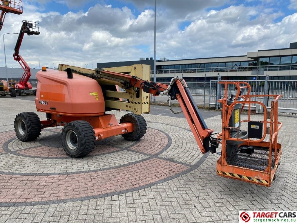JLG 450AJ Articulated 4x4 Diesel Boom Work Lift 1572cm - Személyemelő: 2 kép. JLG 450AJ Articulated 4x4 Diesel Boom Work Lift 1572cm - Személyemelő: 2 kép.
