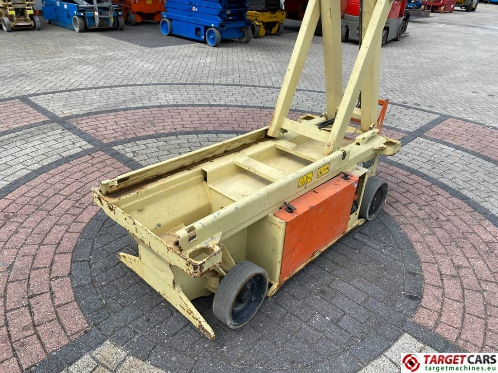 Ollós emelő JLG 6RS Electric Scissor Work Lift 779cm: 18 kép.