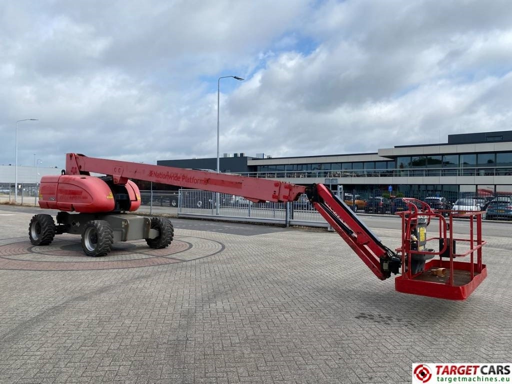 JLG 860SJ Telescopic 4x4 Diesel Boom Work Lift 2821cm - Teleszkópos emelő: 2 kép. JLG 860SJ Telescopic 4x4 Diesel Boom Work Lift 2821cm - Teleszkópos emelő: 2 kép.