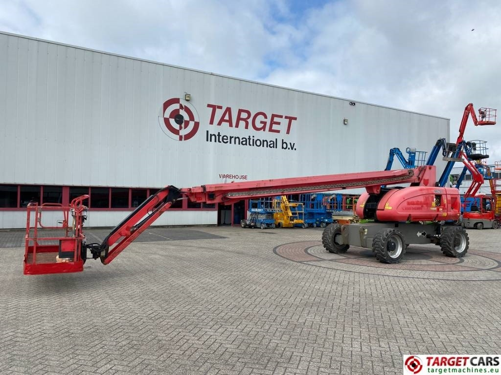 JLG 860SJ Telescopic 4x4 Diesel Boom Work Lift 2821cm - Teleszkópos emelő: 1 kép. JLG 860SJ Telescopic 4x4 Diesel Boom Work Lift 2821cm - Teleszkópos emelő: 1 kép.