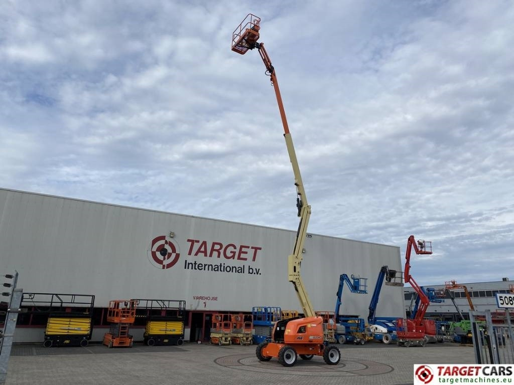 JLG EC520AJ Electric Articulated Boom Work Lift 1800cm - Személyemelő: 5 kép. JLG EC520AJ Electric Articulated Boom Work Lift 1800cm - Személyemelő: 5 kép.