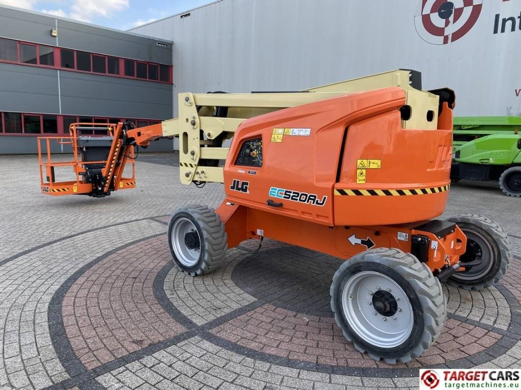 JLG EC520AJ Electric Articulated Boom Work Lift 1800cm - Személyemelő: 4 kép. JLG EC520AJ Electric Articulated Boom Work Lift 1800cm - Személyemelő: 4 kép.