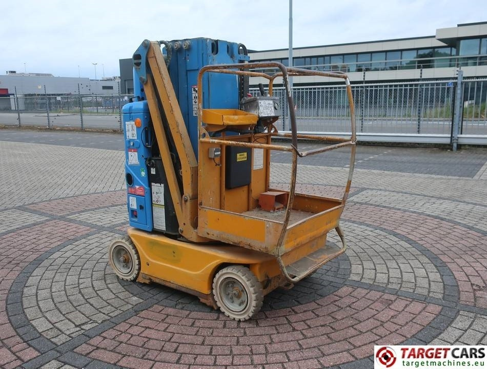 JLG Toucan 800A Electric Vertical Mast Work Lift 800cm - Oszlopos személyemelő: 2 kép. JLG Toucan 800A Electric Vertical Mast Work Lift 800cm - Oszlopos személyemelő: 2 kép.