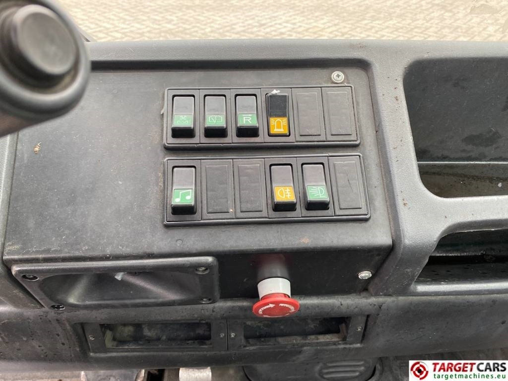 Kommunális traktor Linde P250 Tow Tug Truck Tractor Electric 80V max 25T: 15 kép.