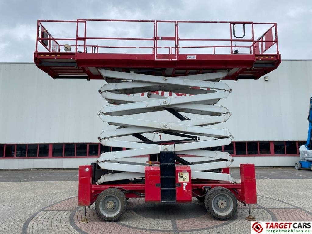 MEC 6092RT Diesel 4x4 Scissor Work Lift 2020cm - Ollós emelő: 5 kép. MEC 6092RT Diesel 4x4 Scissor Work Lift 2020cm - Ollós emelő: 5 kép.