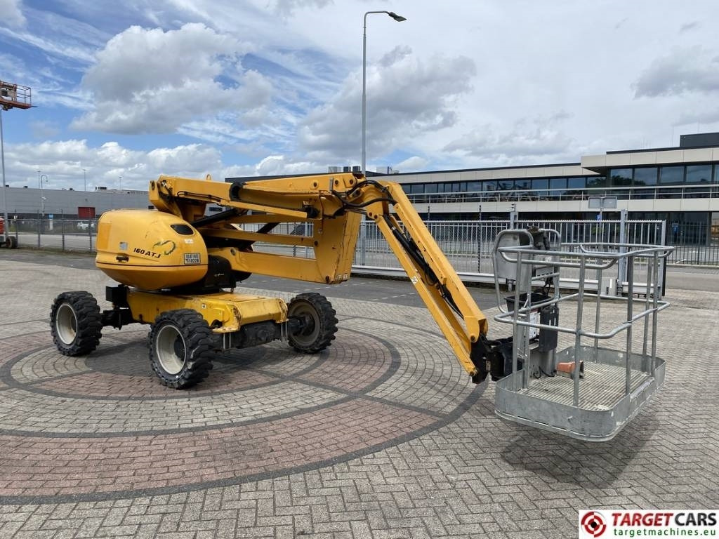 Manitou 160ATJ E3 Diesel 4x4x4 Articulated BoomLift 1600cm - Személyemelő: 2 kép. Manitou 160ATJ E3 Diesel 4x4x4 Articulated BoomLift 1600cm - Személyemelő: 2 kép.