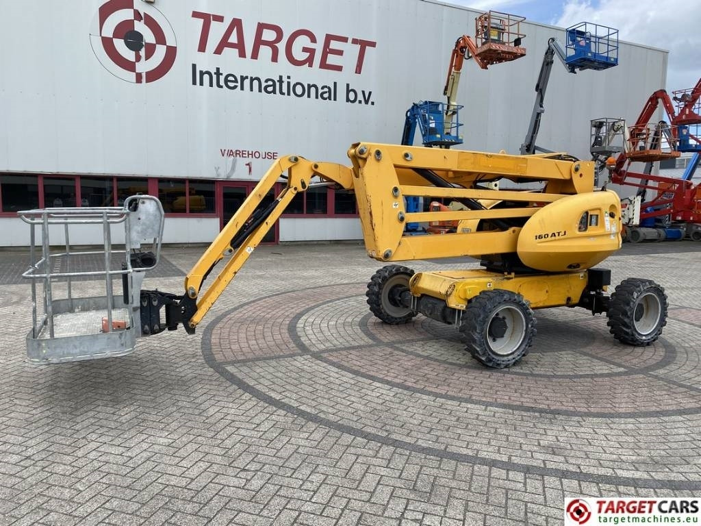 Manitou 160ATJ E3 Diesel 4x4x4 Articulated BoomLift 1600cm - Személyemelő: 1 kép. Manitou 160ATJ E3 Diesel 4x4x4 Articulated BoomLift 1600cm - Személyemelő: 1 kép.