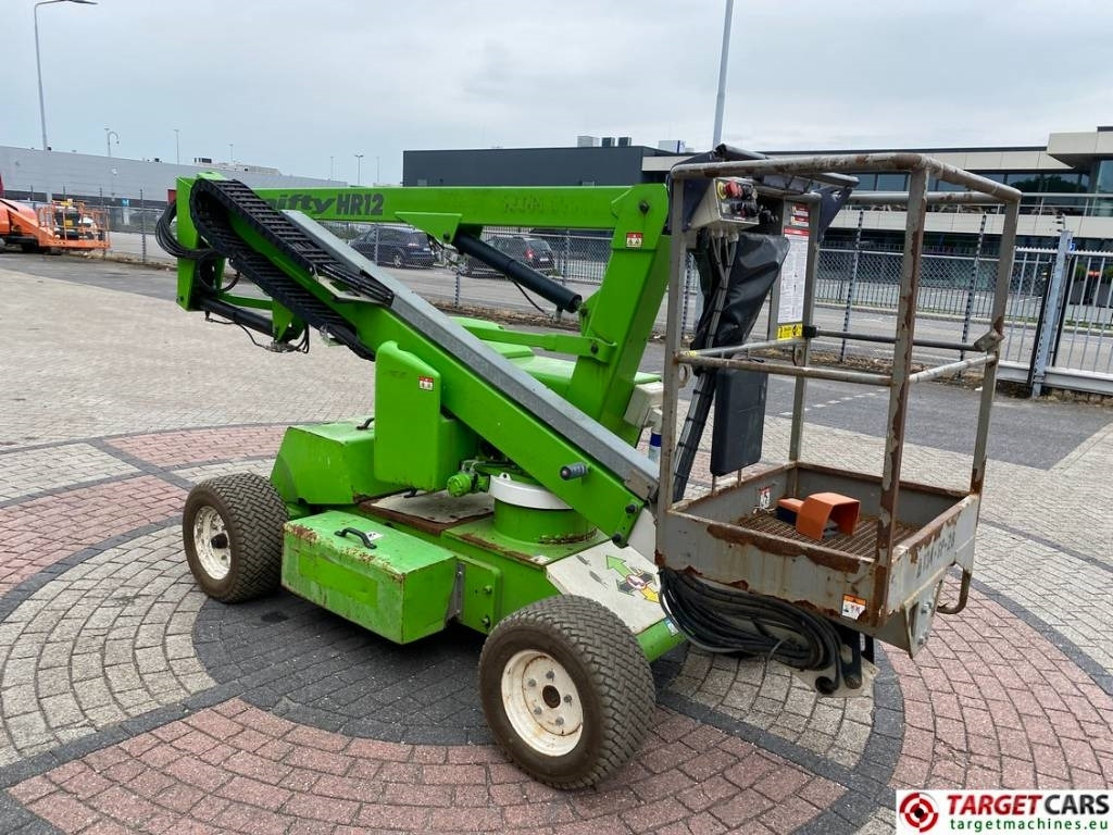 Niftylift HR12NDE Articulated HyBrid Boom Work Lift 1220cm  - Személyemelő: 2 kép. Niftylift HR12NDE Articulated HyBrid Boom Work Lift 1220cm  - Személyemelő: 2 kép.