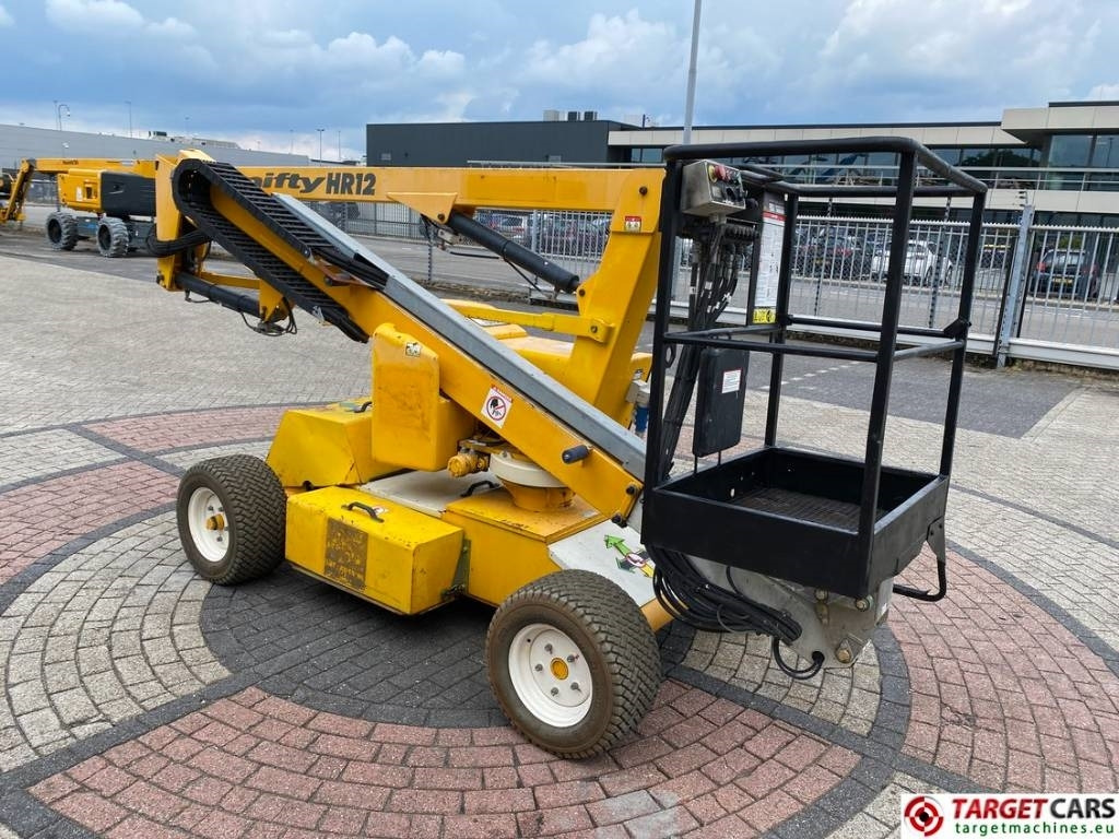 Niftylift HR12NDE HyBrid Articulated Boom Work Lift 1220cm  - Személyemelő: 2 kép. Niftylift HR12NDE HyBrid Articulated Boom Work Lift 1220cm  - Személyemelő: 2 kép.