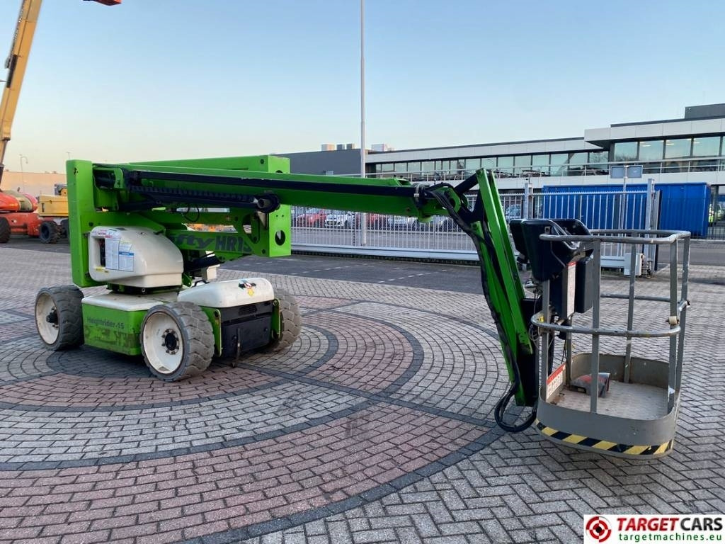 Niftylift HR15NDE HyBrid Articulated Boom Work Lift 1550cm - Személyemelő: 2 kép. Niftylift HR15NDE HyBrid Articulated Boom Work Lift 1550cm - Személyemelő: 2 kép.