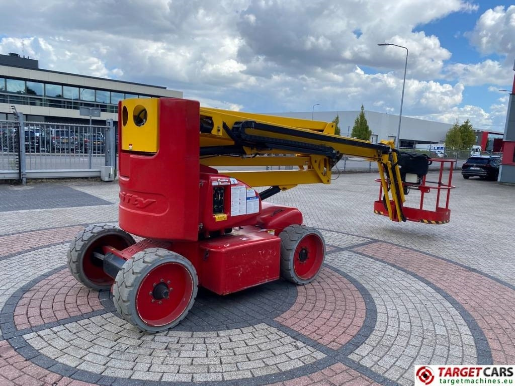 Niftylift HR17NE Electric Articulated Boom Work Lift 1700cm  - Személyemelő: 3 kép. Niftylift HR17NE Electric Articulated Boom Work Lift 1700cm  - Személyemelő: 3 kép.