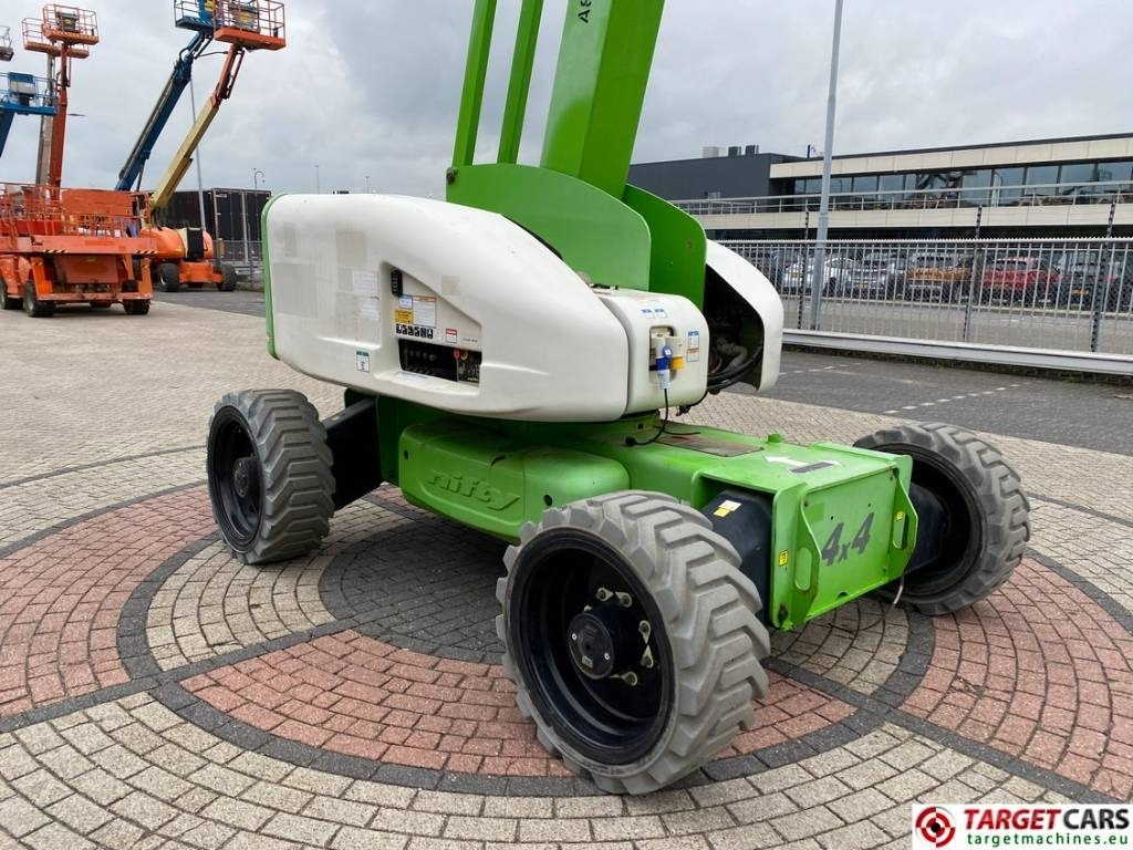 Személyemelő Niftylift HR28 HyBrid Articulated 4x4 Boom Work Lift 2800cm: 44 kép.