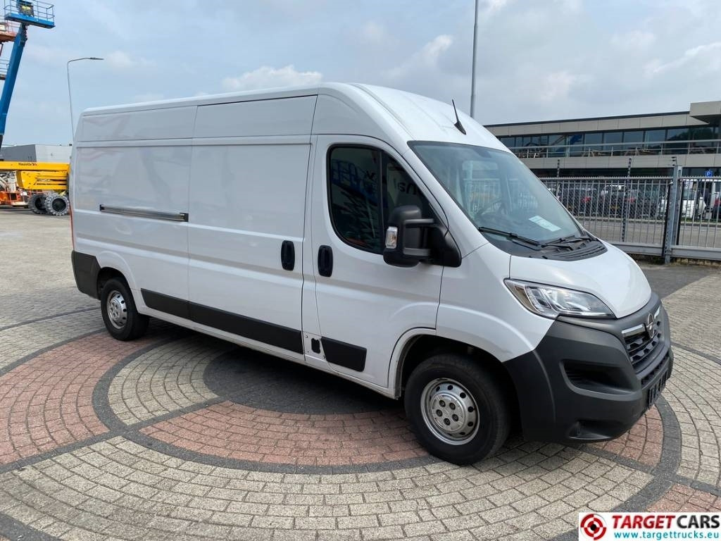 Opel Movano 2.2D BlueHDI Panel Van L3H2 140HP - Furgon: 2 kép. Opel Movano 2.2D BlueHDI Panel Van L3H2 140HP - Furgon: 2 kép.