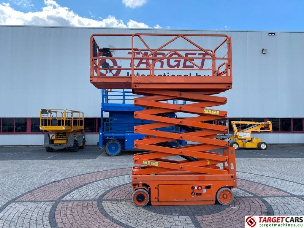 PB Lifttechnik S140-12EC Electric Scissor Work Lift 1380cm - Ollós emelő: 5 kép. PB Lifttechnik S140-12EC Electric Scissor Work Lift 1380cm - Ollós emelő: 5 kép.