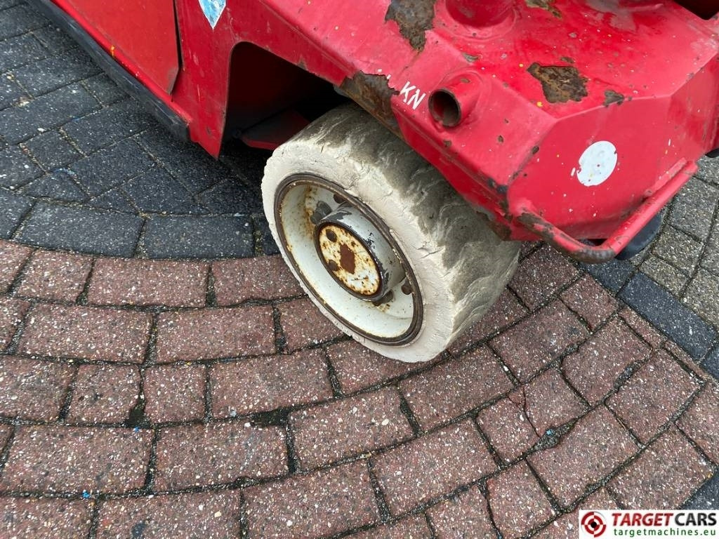 Ollós emelő PB Lifttechnik S171-12E Electric Scissor Work Lift 1710cm: 22 kép.