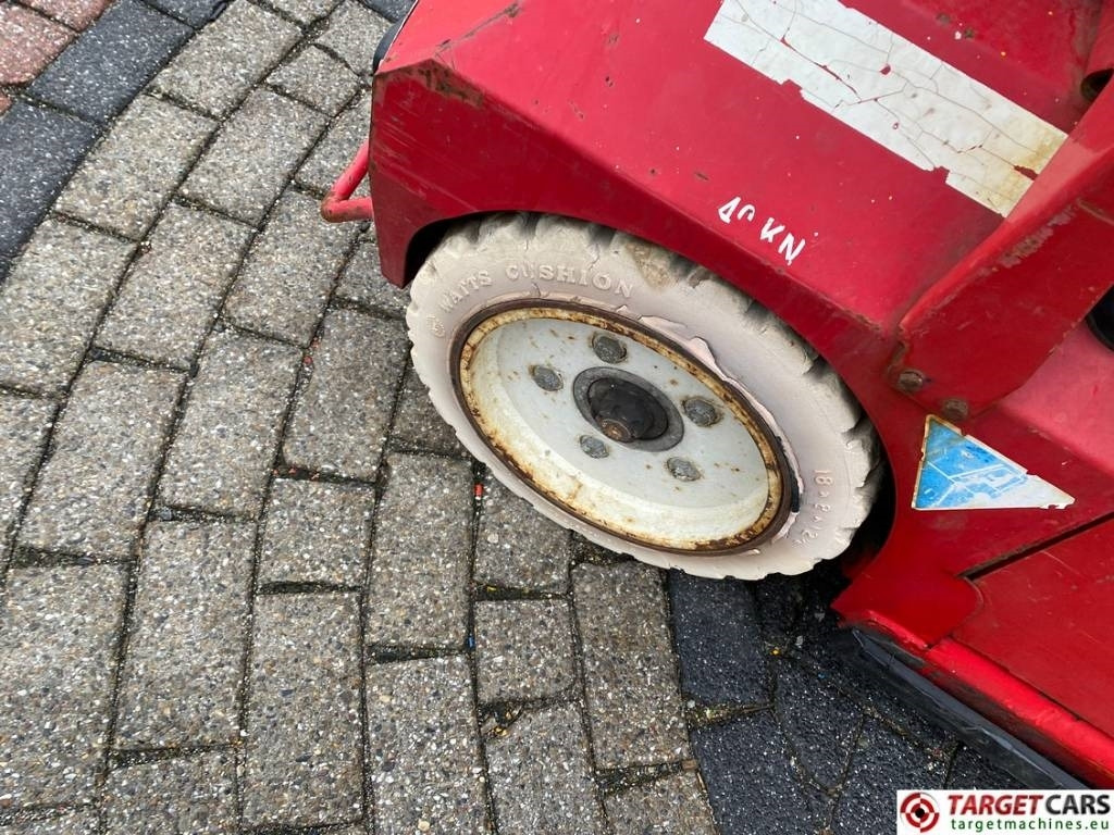 Ollós emelő PB Lifttechnik S171-12E Electric Scissor Work Lift 1710cm: 23 kép.