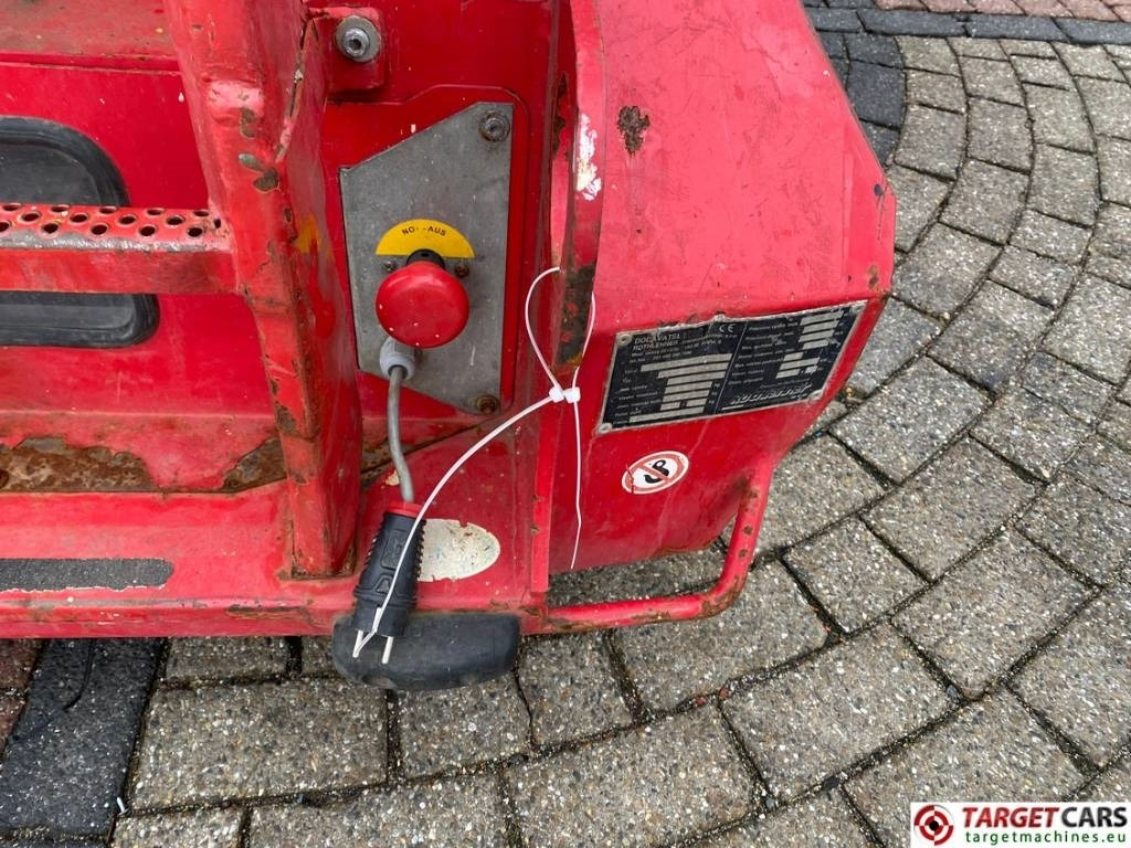 Ollós emelő PB Lifttechnik S171-12E Electric Scissor Work Lift 1710cm: 31 kép.