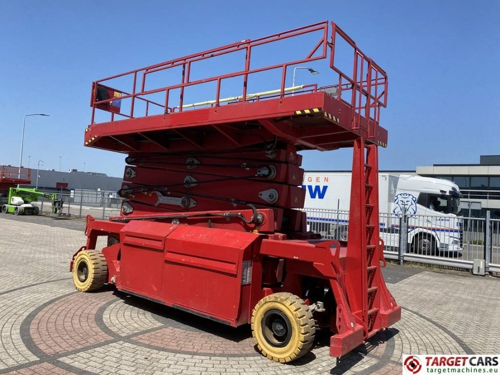 PB Lifttechnik S270-24 D Scissor 4x4 Diesel Work Lift 2725cm - Ollós emelő: 2 kép. PB Lifttechnik S270-24 D Scissor 4x4 Diesel Work Lift 2725cm - Ollós emelő: 2 kép.