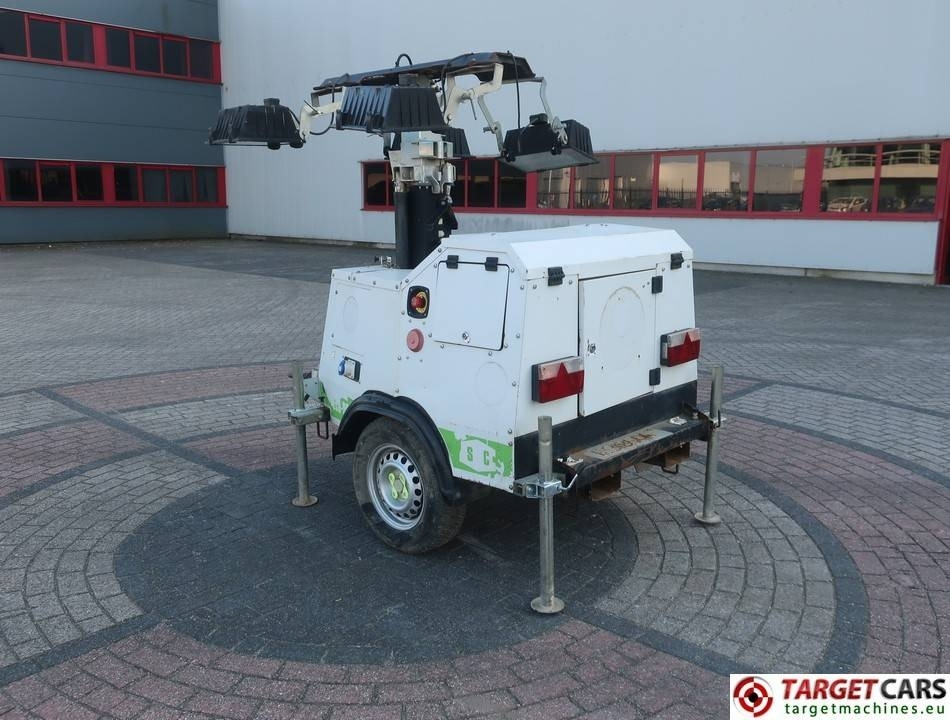 SMC ECO-90 Tower Light 4x400W - Világító állvány: 4 kép. SMC ECO-90 Tower Light 4x400W - Világító állvány: 4 kép.