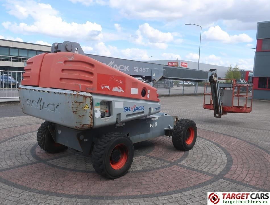 SkyJack SJ45T Telescopic 4x4 Diesel Boom Work LIft 1570cm - Teleszkópos emelő: 3 kép. SkyJack SJ45T Telescopic 4x4 Diesel Boom Work LIft 1570cm - Teleszkópos emelő: 3 kép.