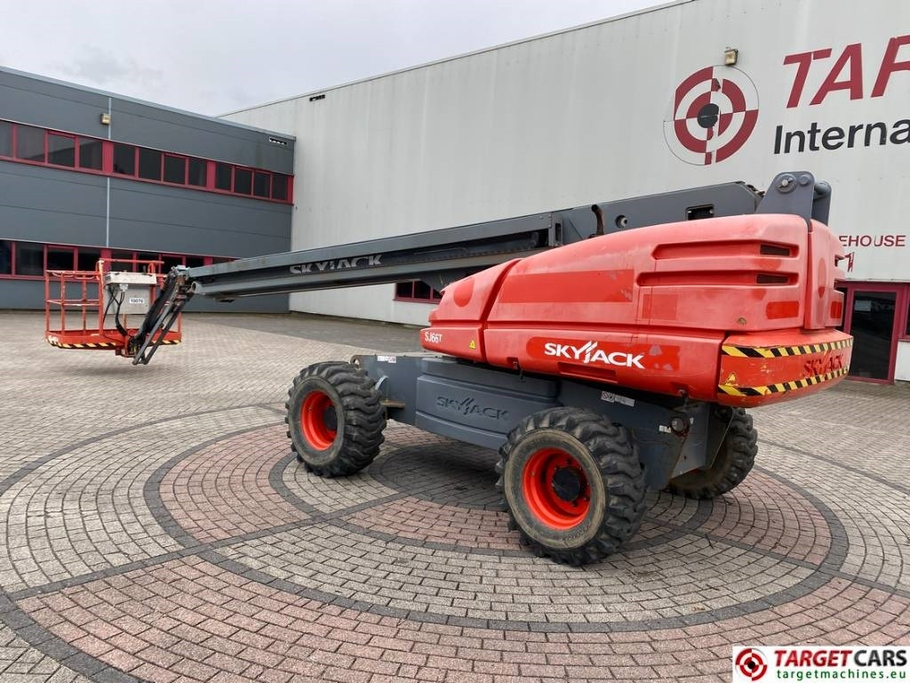 SkyJack SJ66T Telescopic 4x4 Diesel Boom Work Lift 2212cm - Teleszkópos emelő: 4 kép. SkyJack SJ66T Telescopic 4x4 Diesel Boom Work Lift 2212cm - Teleszkópos emelő: 4 kép.