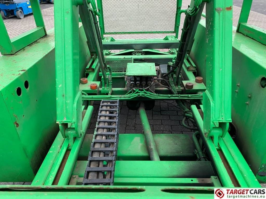 Ollós emelő SkyJack SJ9241 RT Diesel 4x4 Scissor Work Lift 1450cm: 19 kép.