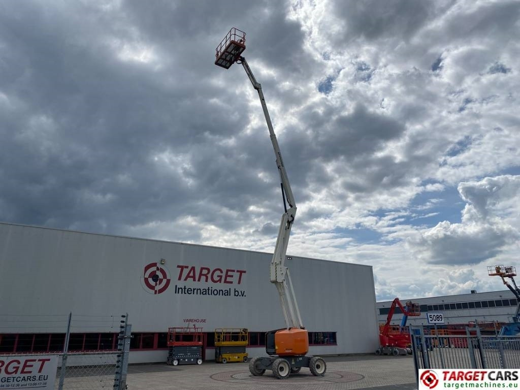 Snorkel A62JRT Articulated A62 4x4 Diesel Boom Lift 2080cm - Személyemelő: 5 kép. Snorkel A62JRT Articulated A62 4x4 Diesel Boom Lift 2080cm - Személyemelő: 5 kép.