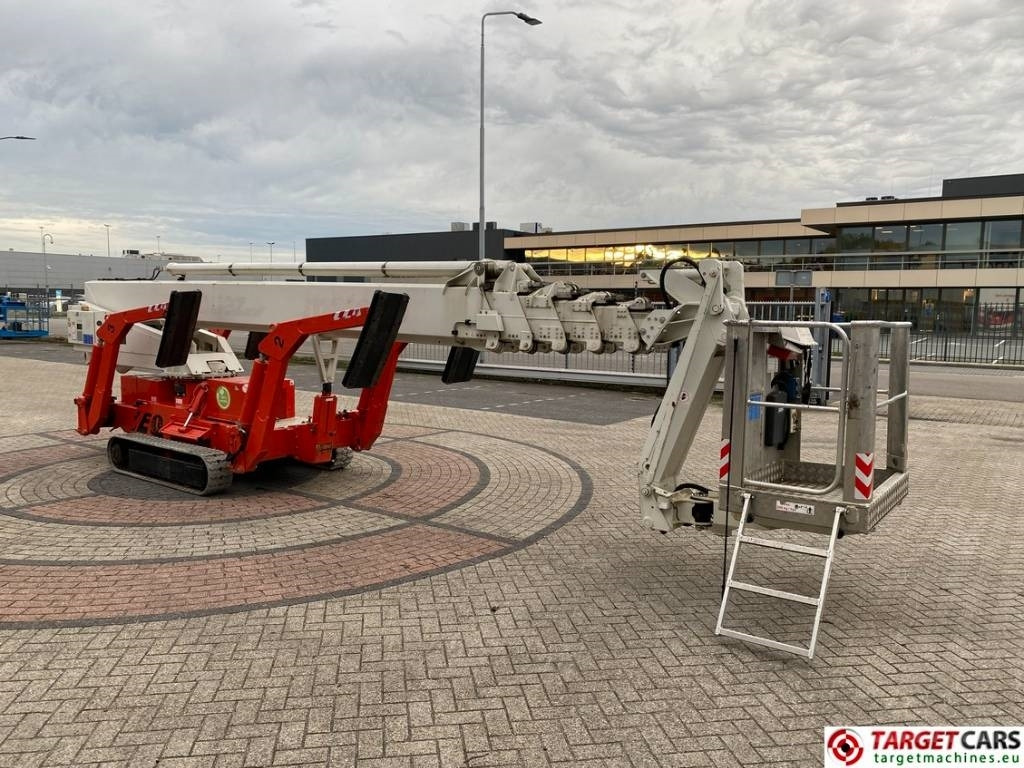 Teupen Leo 36T Diesel Telescopic Tracked Boom Lift 3550cm - Teleszkópos emelő: 2 kép. Teupen Leo 36T Diesel Telescopic Tracked Boom Lift 3550cm - Teleszkópos emelő: 2 kép.