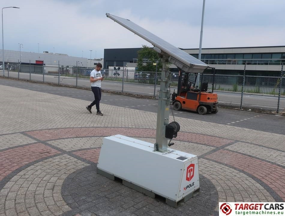 Trime X-Pole Tower Light 2x25W Led Solar Panel - Világító állvány: 2 kép. Trime X-Pole Tower Light 2x25W Led Solar Panel - Világító állvány: 2 kép.