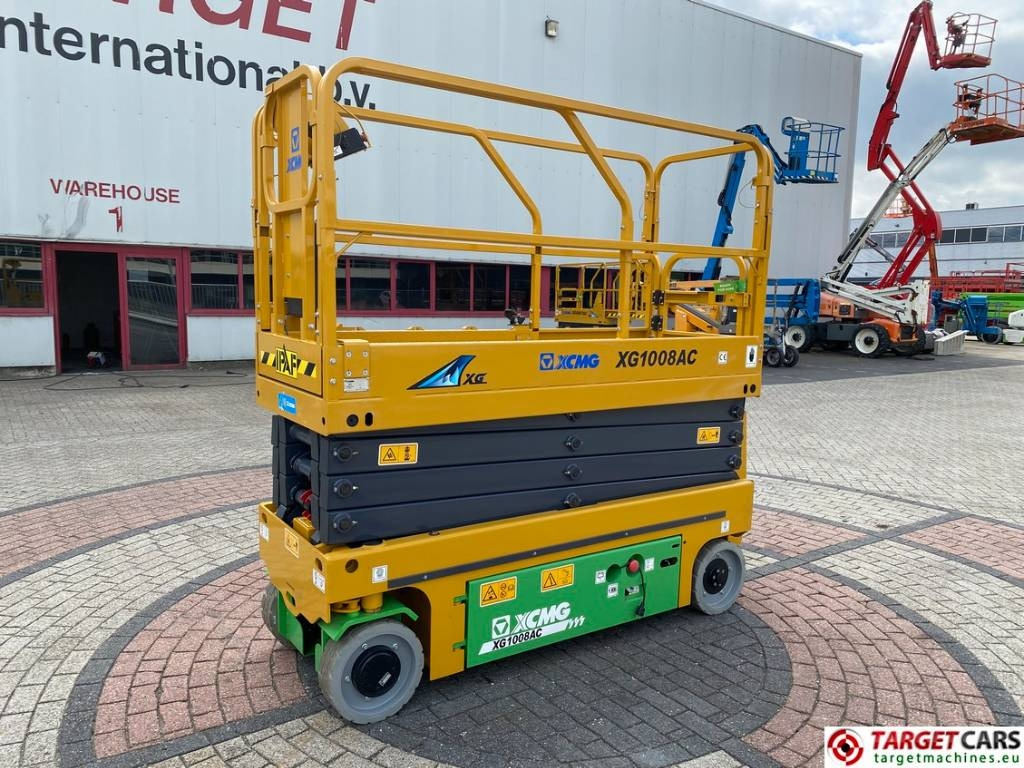 XCMG XG1008AC Lithium LI-ION Scissor Work Lift 1000cm  - Ollós emelő: 1 kép. XCMG XG1008AC Lithium LI-ION Scissor Work Lift 1000cm  - Ollós emelő: 1 kép.