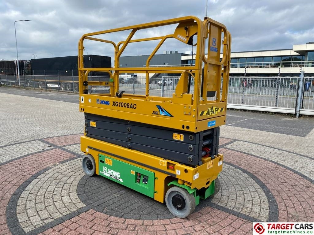 XCMG XG1008AC Lithium LI-ION Scissor Work Lift 1000cm  - Ollós emelő: 2 kép. XCMG XG1008AC Lithium LI-ION Scissor Work Lift 1000cm  - Ollós emelő: 2 kép.