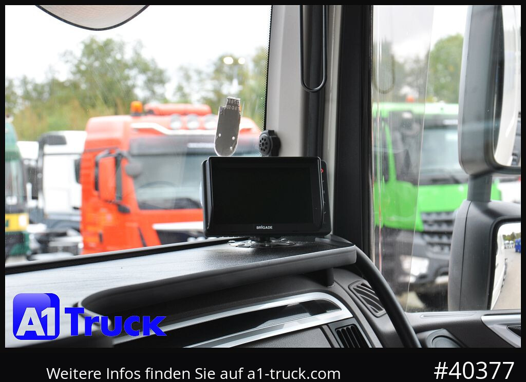 DAF DAF XF 480 FAN SSC Intarder, Lenkachse Standlklima - Cserefelépítményes teherautó: 4 kép. DAF DAF XF 480 FAN SSC Intarder, Lenkachse Standlklima - Cserefelépítményes teherautó: 4 kép.