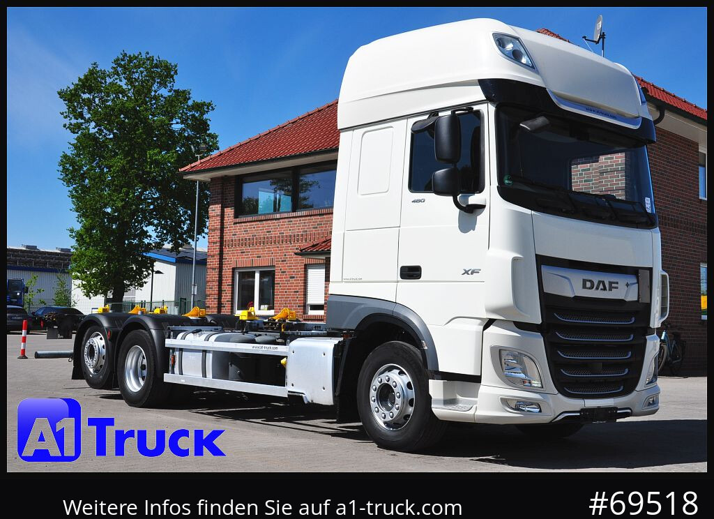 DAF XF 480 FAR Intarder, Multiwechsler 2x AHK - Cserefelépítményes teherautó: 1 kép. DAF XF 480 FAR Intarder, Multiwechsler 2x AHK - Cserefelépítményes teherautó: 1 kép.