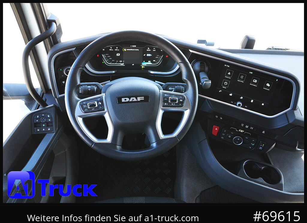 DAF XF530 FAN Multi 2x AHK Lenkachse, - Cserefelépítményes teherautó: 5 kép. DAF XF530 FAN Multi 2x AHK Lenkachse, - Cserefelépítményes teherautó: 5 kép.