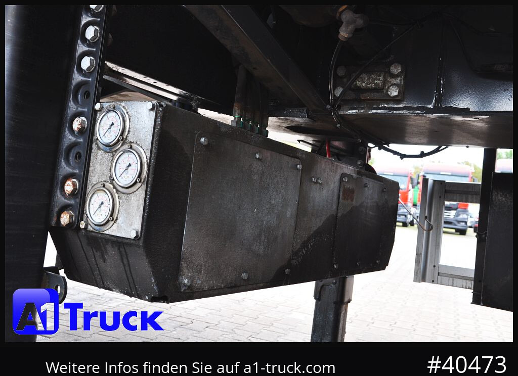 FAYMONVILLE F-S43-1AAF Telemax,3 zwangs gelenkt, Lenkachse - Platós félpótkocsi: 5 kép. FAYMONVILLE F-S43-1AAF Telemax,3 zwangs gelenkt, Lenkachse - Platós félpótkocsi: 5 kép.