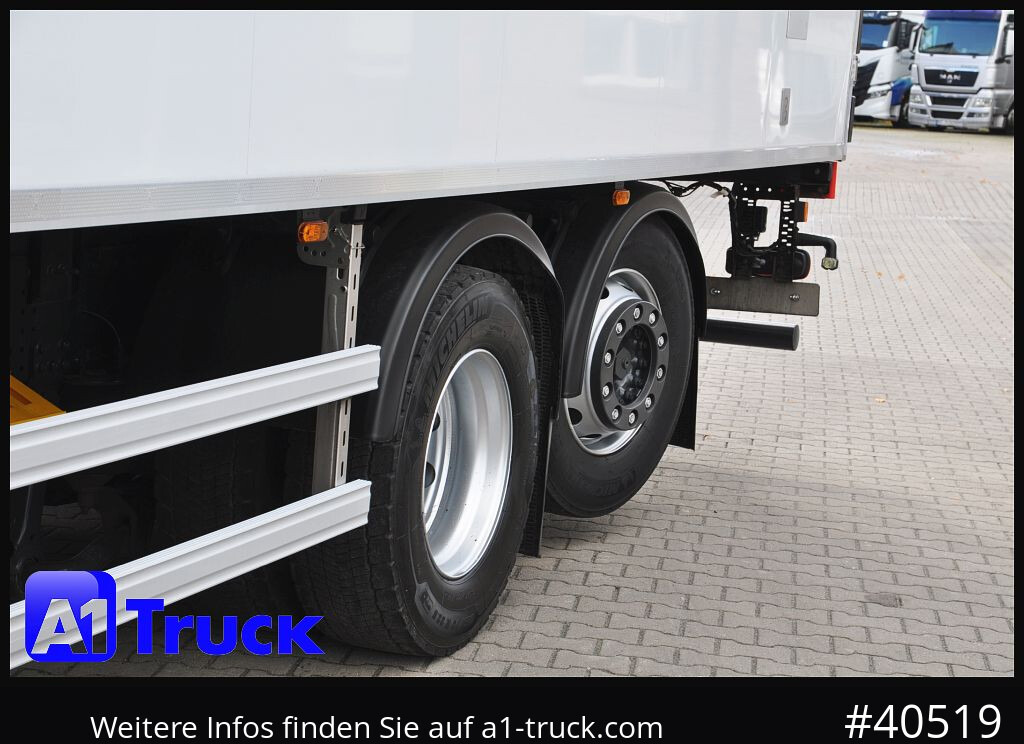 IVECO AT260SY 460 Stralis Carrier Navi Lenkachse - Hűtős teherautó: 2 kép. IVECO AT260SY 460 Stralis Carrier Navi Lenkachse - Hűtős teherautó: 2 kép.