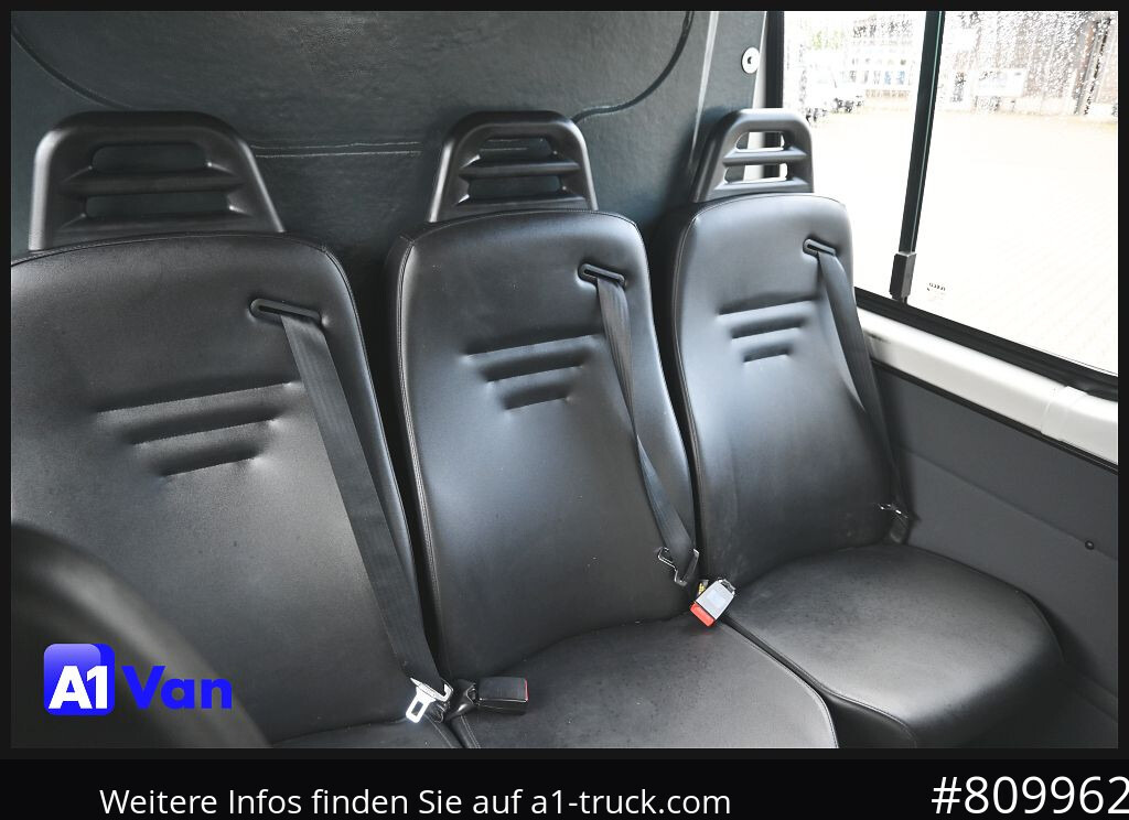 IVECO Daily 35S18 A8V Mixto, Hi-Matic, Klima, AHK - Furgon: 3 kép. IVECO Daily 35S18 A8V Mixto, Hi-Matic, Klima, AHK - Furgon: 3 kép.