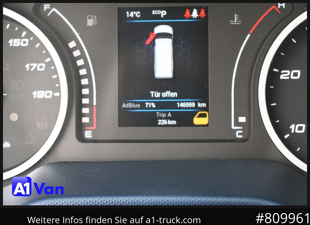 IVECO Daily 35S18 A8V Mixto, Hi-Matic, Klima, AHK - Furgon, Duplakabinos kisteherautó: 4 kép. IVECO Daily 35S18 A8V Mixto, Hi-Matic, Klima, AHK - Furgon, Duplakabinos kisteherautó: 4 kép.