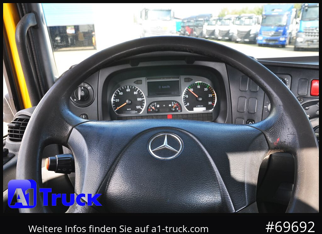 KAMAG Kamag Wiesel, Umsetzer, Rangierer, 30Km/h, - Cserefelépítményes teherautó: 4 kép. KAMAG Kamag Wiesel, Umsetzer, Rangierer, 30Km/h, - Cserefelépítményes teherautó: 4 kép.