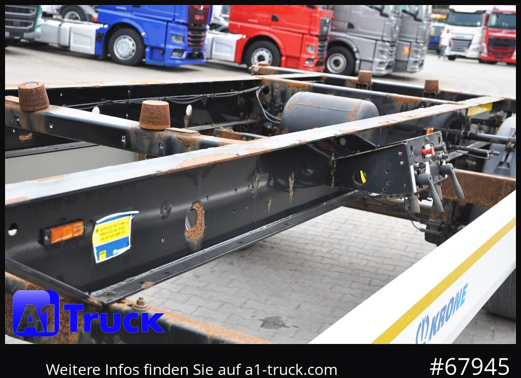 KRONE AZ 18, Standard BDF, 1 Vorbesitzer, BPW - Pótkocsi cserefelépítményes: 4 kép. KRONE AZ 18, Standard BDF, 1 Vorbesitzer, BPW - Pótkocsi cserefelépítményes: 4 kép.