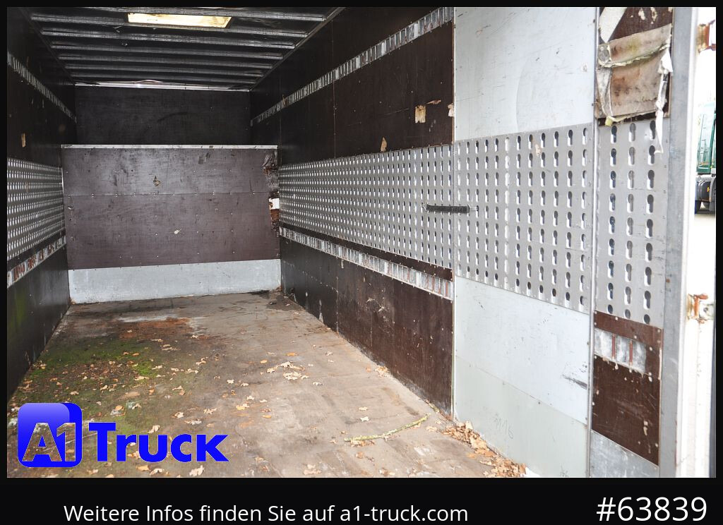 KRONE Container Lager, kann verladen werden 6,3 + 2 Meter - Doboz felépitmény: 4 kép. KRONE Container Lager, kann verladen werden 6,3 + 2 Meter - Doboz felépitmény: 4 kép.