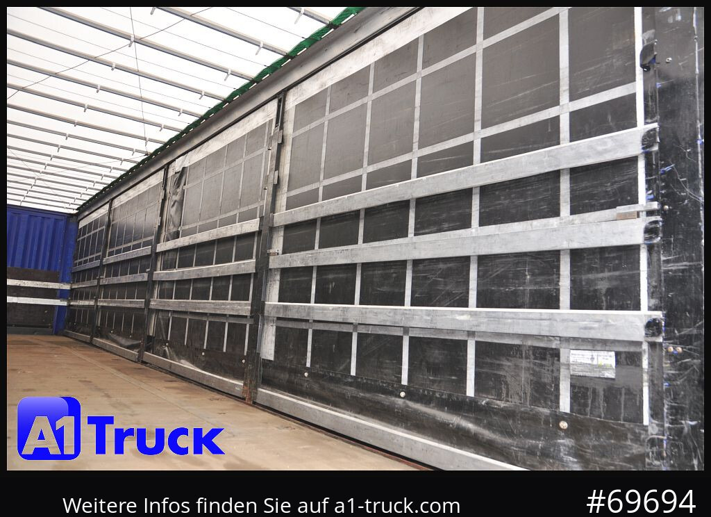 KRONE SD, Liftachse,Staplerhalterung, verbreiterbar, Coil - Ponyvás félpótkocsi: 5 kép. KRONE SD, Liftachse,Staplerhalterung, verbreiterbar, Coil - Ponyvás félpótkocsi: 5 kép.