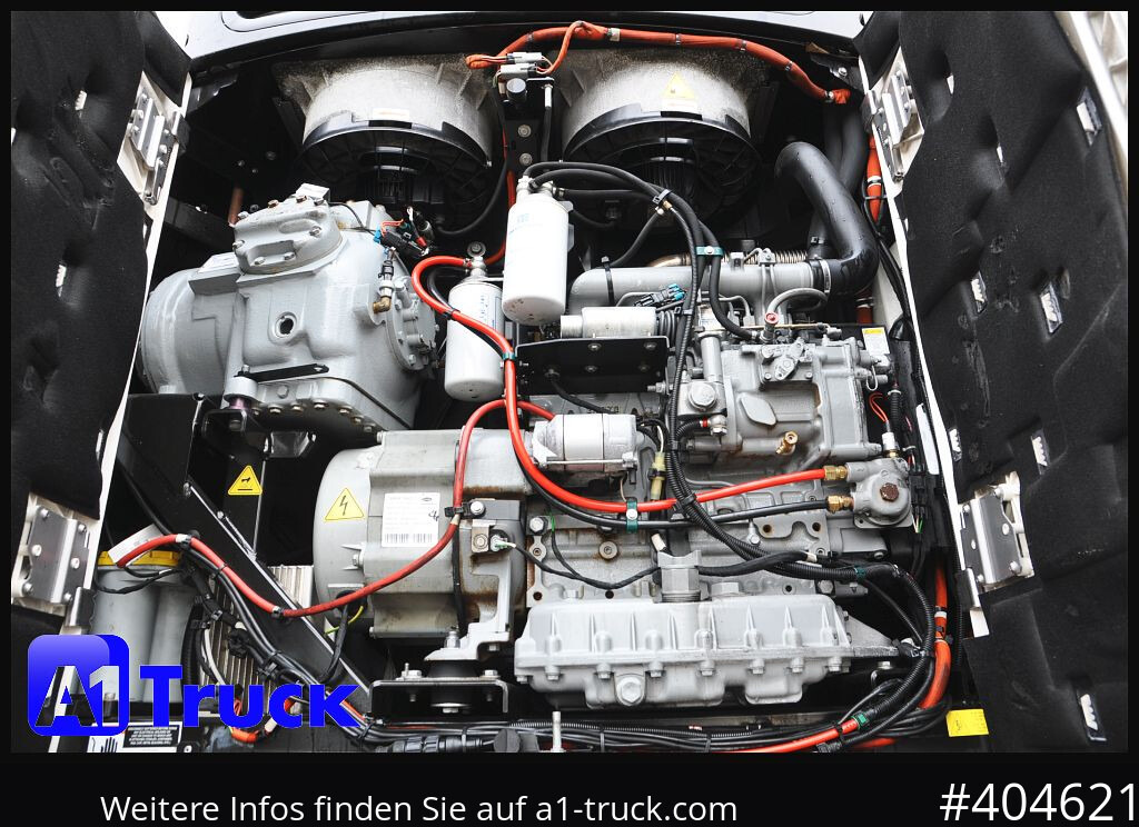 KRONE SDR 27, Rohrbahnen Meat SAF Carrier Vector 1950, - Félpótkocsi hűtős: 5 kép. KRONE SDR 27, Rohrbahnen Meat SAF Carrier Vector 1950, - Félpótkocsi hűtős: 5 kép.