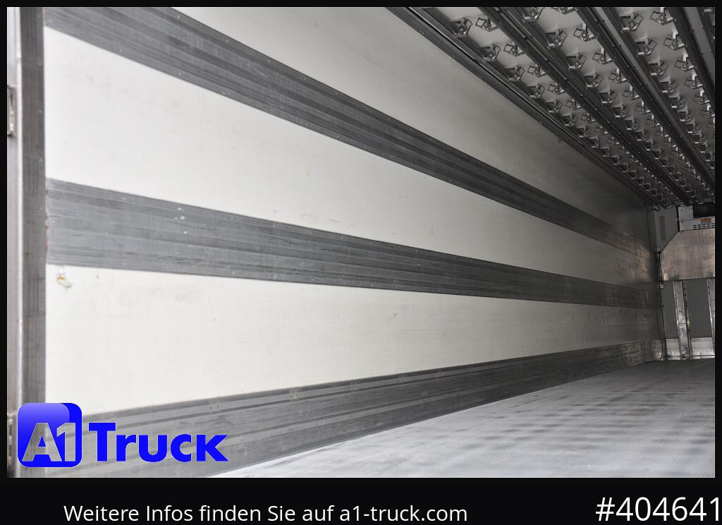 KRONE SDR 27, Rohrbahnen SAF Carrier Vector 1950, - Félpótkocsi hűtős: 2 kép. KRONE SDR 27, Rohrbahnen SAF Carrier Vector 1950, - Félpótkocsi hűtős: 2 kép.