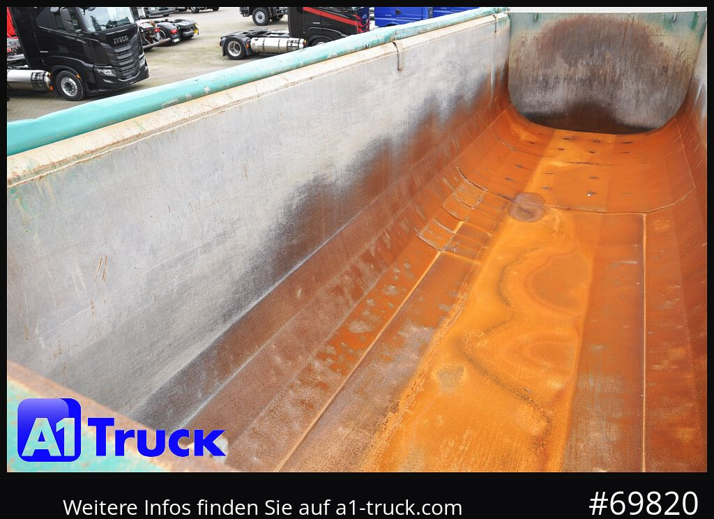 LANGENDORF SKS-HS 24-30, 26m³ Stahl, Lift Alufelgen, - Félpótkocsi billenőplatós: 2 kép. LANGENDORF SKS-HS 24-30, 26m³ Stahl, Lift Alufelgen, - Félpótkocsi billenőplatós: 2 kép.