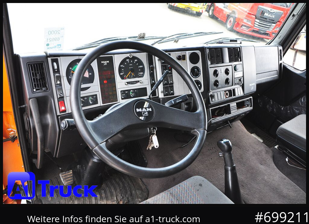 MAN MAN F 2000 26.464 Intarder Kran PK 15.500 Funk, - Platós teherautó, Darus autó: 4 kép. MAN MAN F 2000 26.464 Intarder Kran PK 15.500 Funk, - Platós teherautó, Darus autó: 4 kép.