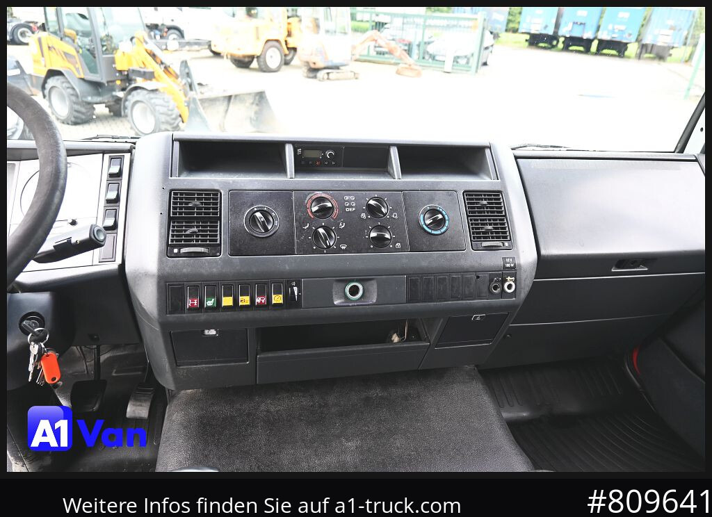 MAN MAN LE 8.180 Pritsche Doka, Automatik, AHK, 6-Sitzer - Platós kisteherautó: 5 kép. MAN MAN LE 8.180 Pritsche Doka, Automatik, AHK, 6-Sitzer - Platós kisteherautó: 5 kép.