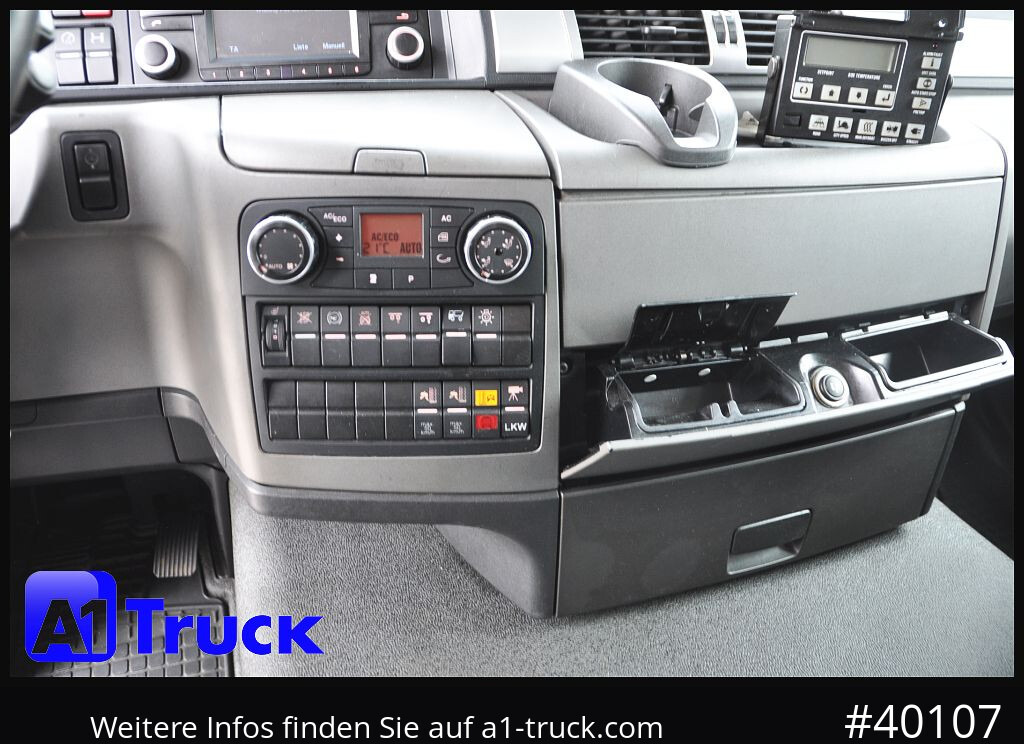 MAN TGS 26.360, Carrier 1150 Rolltor+ LBW, Lift - Hűtős teherautó: 4 kép. MAN TGS 26.360, Carrier 1150 Rolltor+ LBW, Lift - Hűtős teherautó: 4 kép.